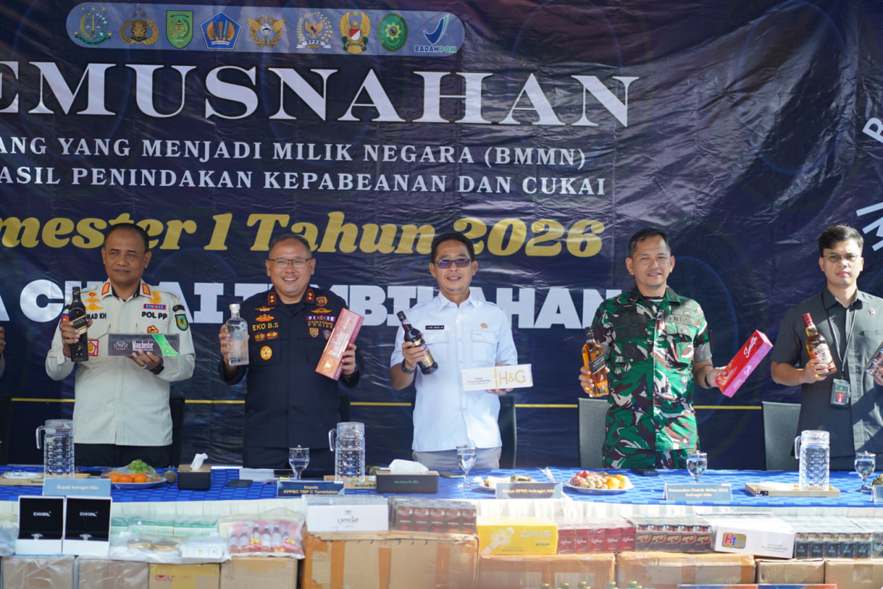 Wakil Ketua I DPRD Inhil Hadiri Undangan Pemusnahan Barang Milik Negara oleh Bea Cukai Tembilahan