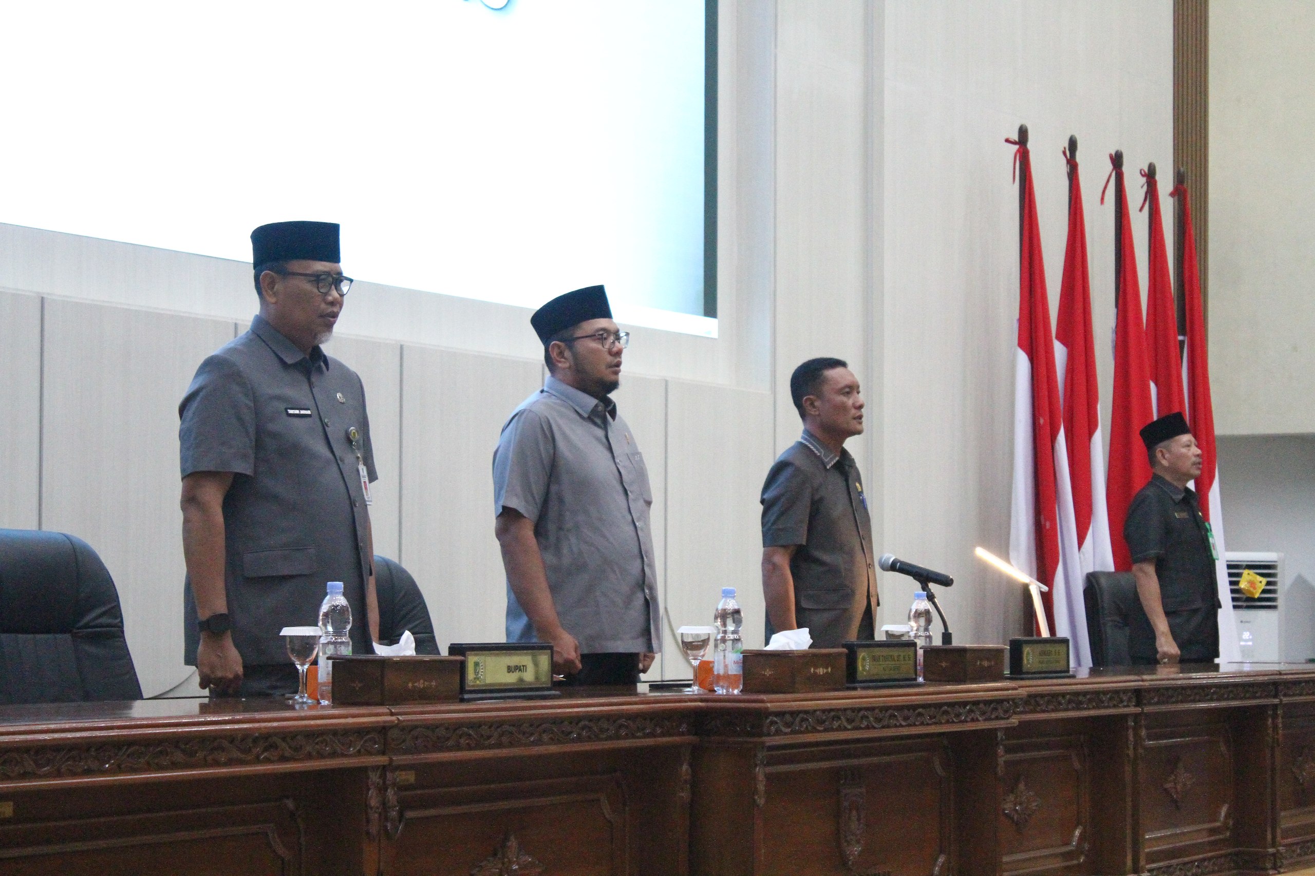 Rapat Paripurna Ke-10 Bahas Tanggapan dan Jawaban Bupati atas Pandangan Umum Fraksi terhadap Ranperda Pertanggungjawaban Pelaksanaan APBD 2025