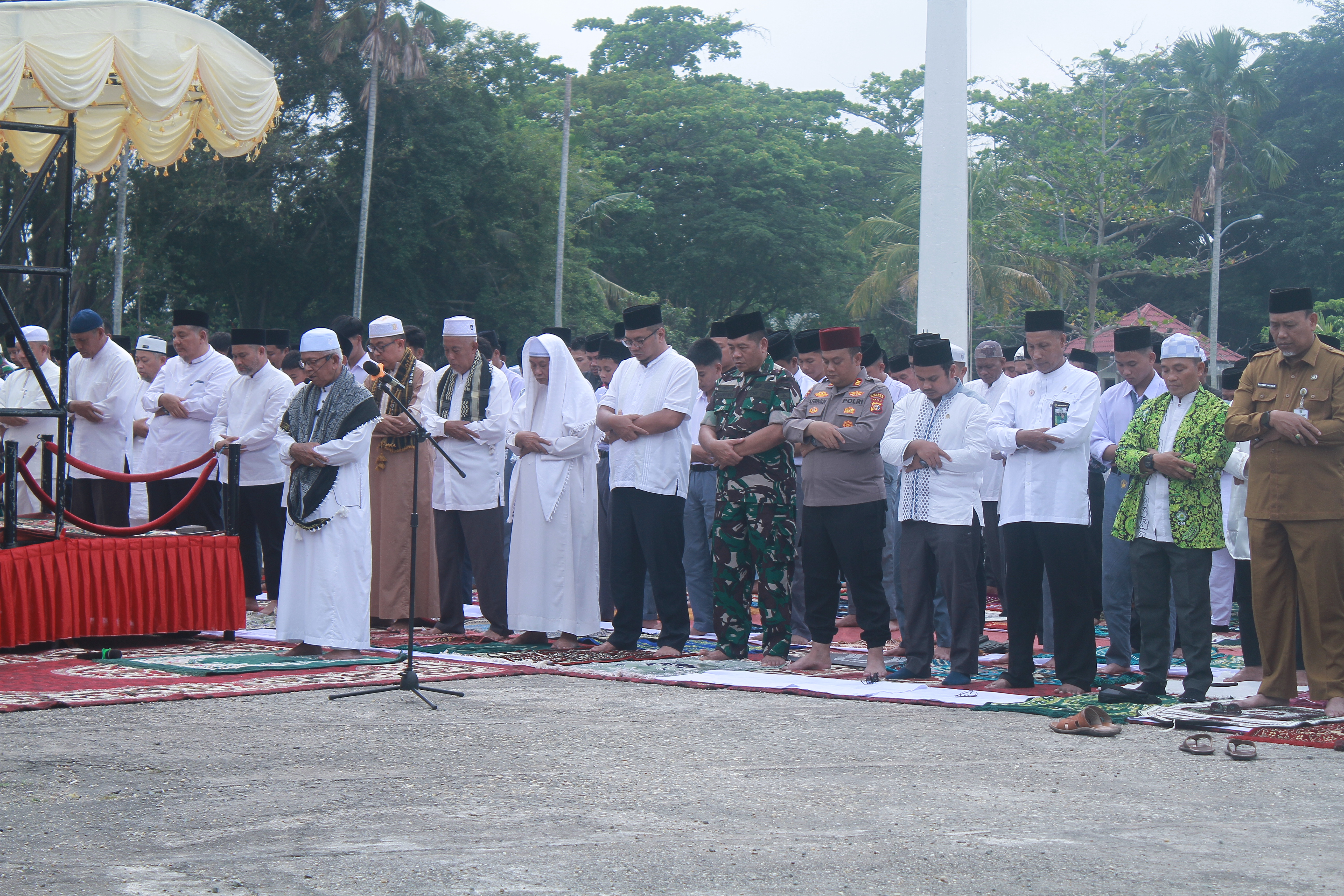 Ketua DPRD Inhil Hadiri Salat Istisqa, Bersama Doakan Turunnya Hujan 