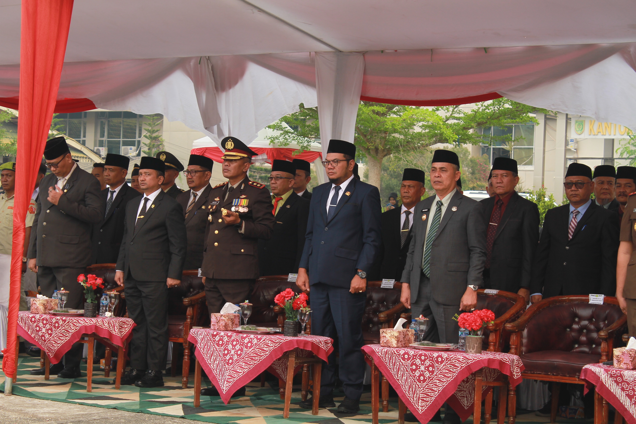 Ketua DPRD Inhil Hadiri Upacara Peringatan HUT ke-81 TNI